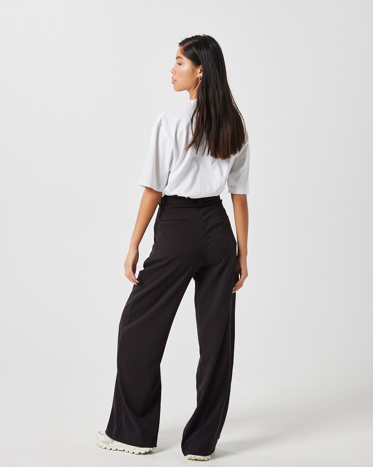 Lessa 2.0 e54 Pants - Black